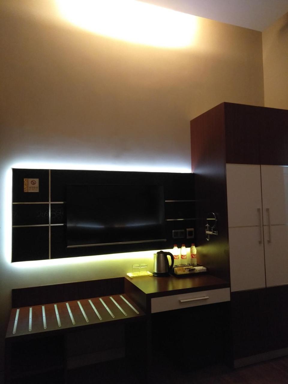 Malang City Boulevard Homestay Kültér fotó